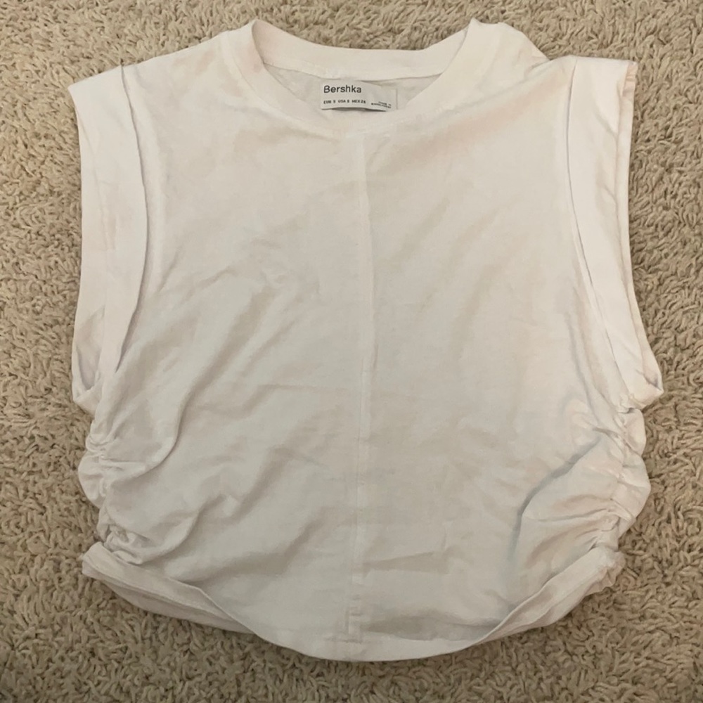 White cropped tank